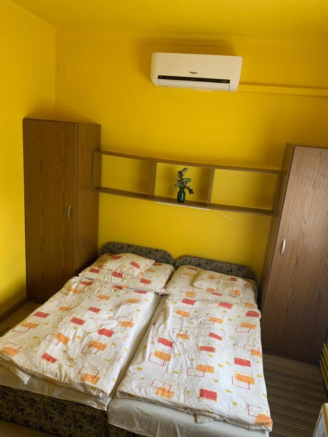 Zsuzsa Apartman Хайдусобосло Экстерьер фото